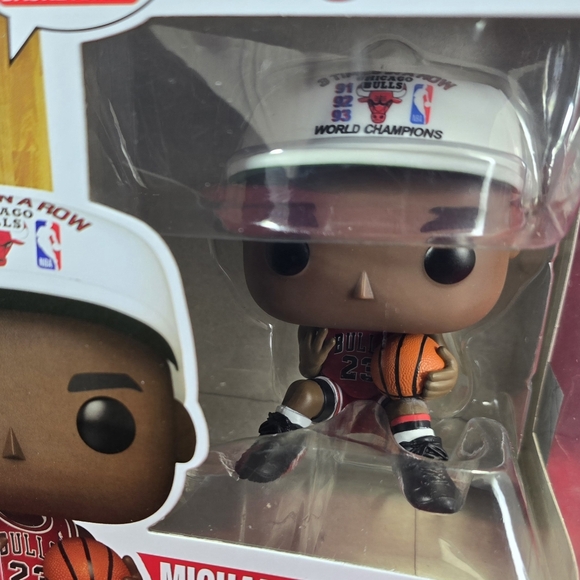 Funko Pop! Michael Jordan 3 Times In A Row Funko #222 (Nib) With Pop Protector - Picture 3 of 7